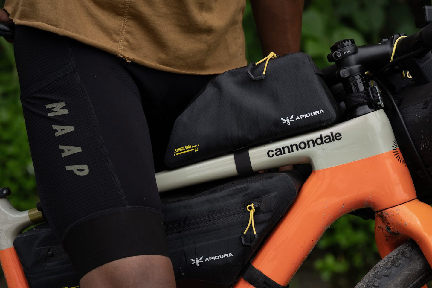 Sacoche de top tube Apidura Expedition Bolt-On Top Tube Pack - Nouveaux modèles 2026!