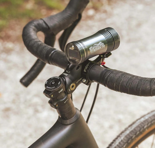 Eclairage avant Exposure Lights Race 19 USB-C