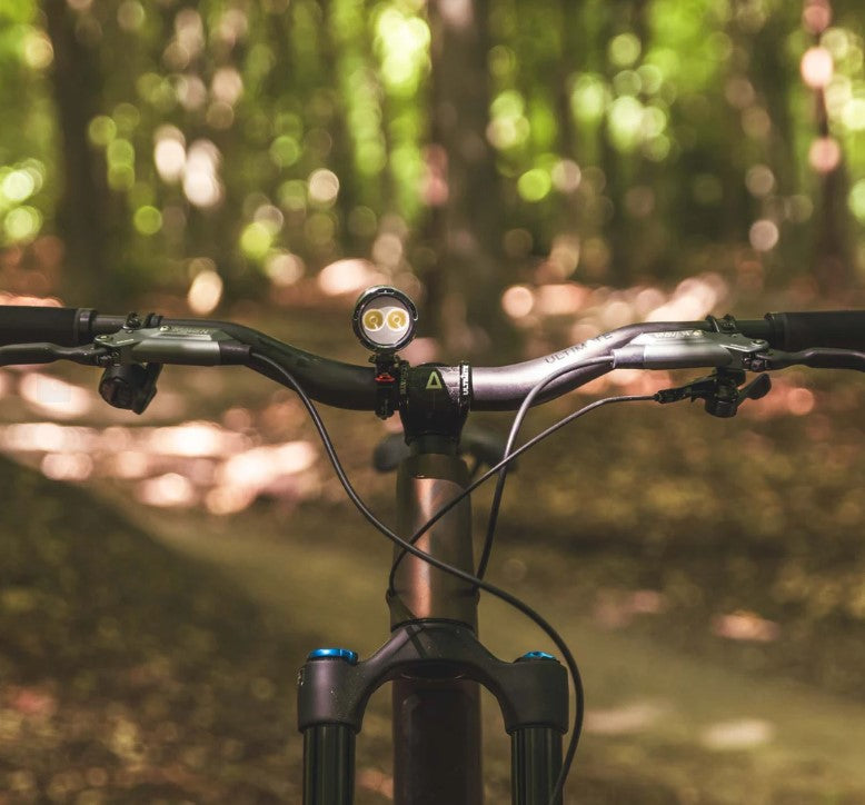Eclairage avant Exposure Lights Race 19 USB-C