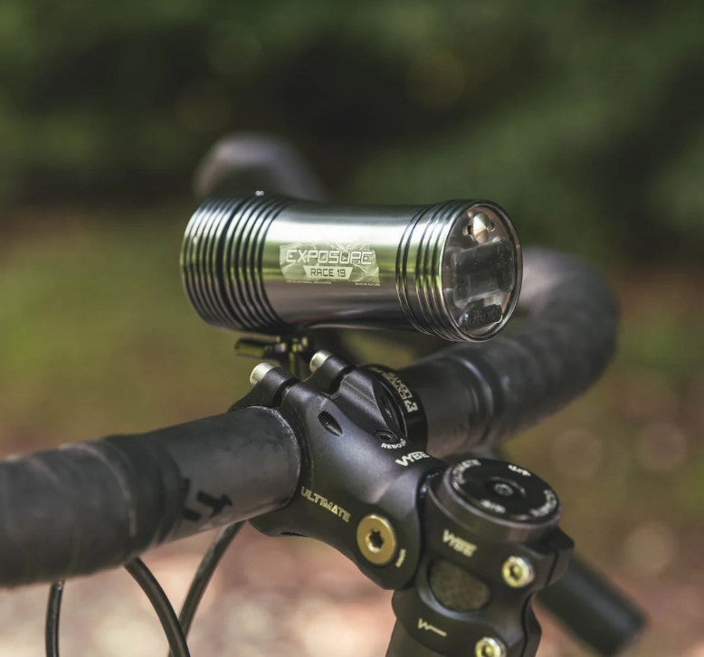 Eclairage avant Exposure Lights Race 19 USB-C