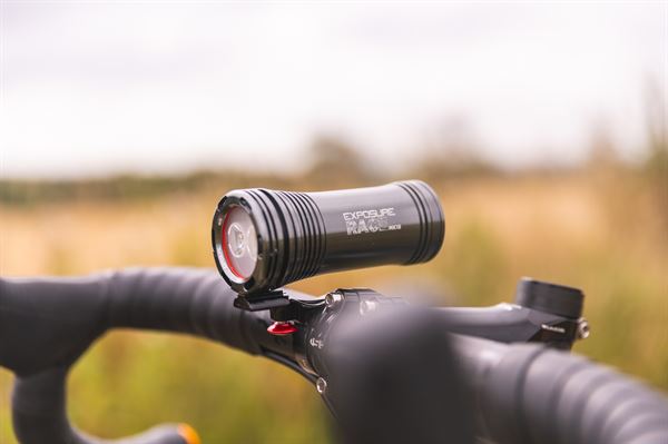 Eclairage avant Exposure Race MK17 - Gun Metal Black
