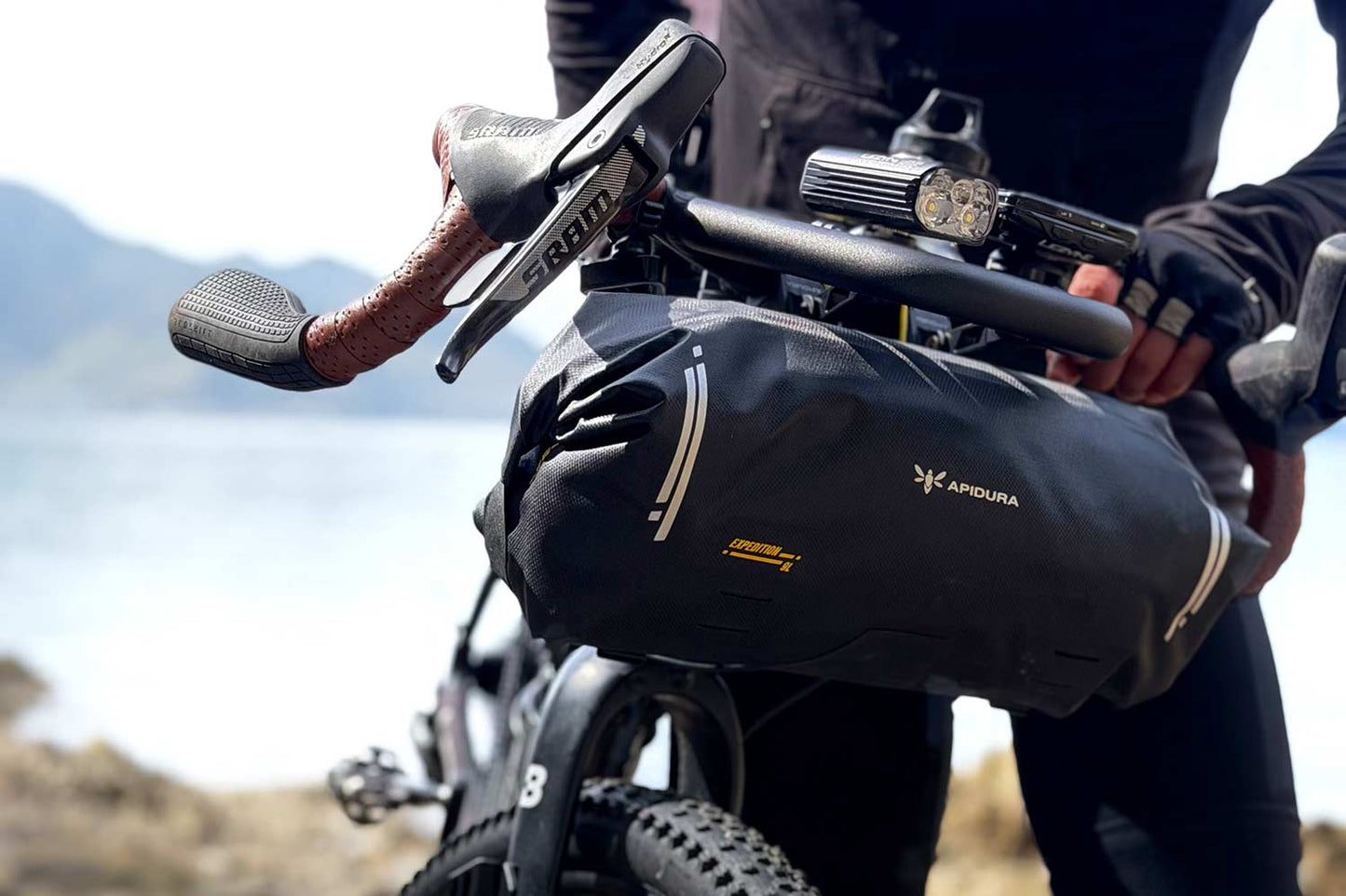 Sacoche de cintre Apidura Expedition Handlebar Pack 14L - Nouveau modèle!