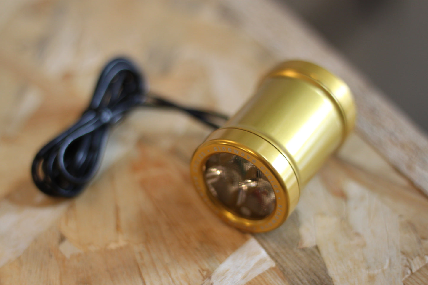 Lampe sur dynamo Sinewave Cycles Beacon V2