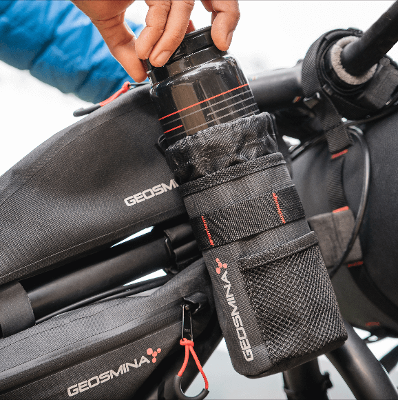 Sacoche de Cintre Geosmina Stem Pouch Bag