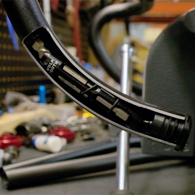 Multi-outils Wolf Tooth EnCase System Bar Kit One