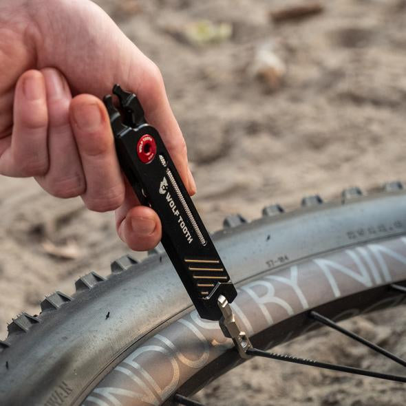 Multitool Wolf Tooth 8-Bit Pack Pliers Ultra-light