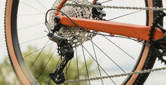 Vélo Gravel / Urbain Marin DSX 2 2025