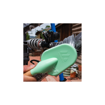 Kit de deux brosses nettoyage vélo en bamboo mountainFLOW - cadre et transmission