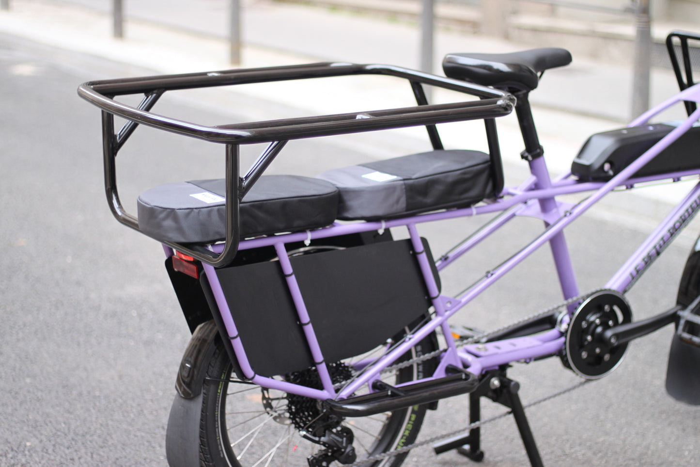 Demo Bike - Vélo cargo à assistance électrique Le Petit Porteur E-Longtail - Lilas