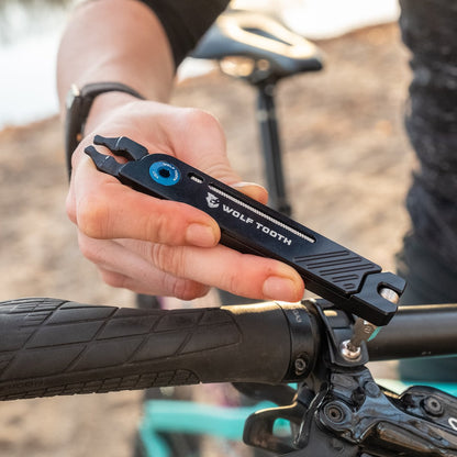 Multitool Wolf Tooth 8-Bit Pack Pliers Ultra-light